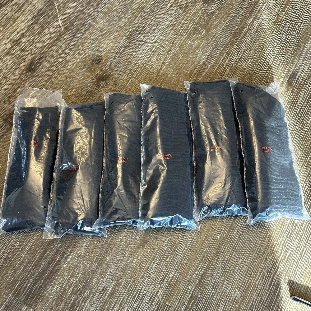 Vintage Latch Hook Rug Yarn Black 0144 Pre-Cut Lot of 6 Packages NOS